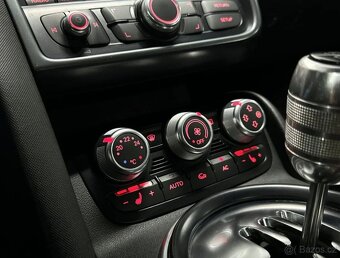 Audi R8 Coupé 4.2 FSI V8 Quattro - 18