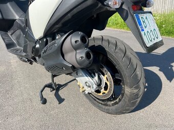 Aprilia SRV 850 ABS, pravidelný servis, nová STK - 18