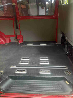 VW TRANSPORTER T5 - 18