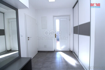 Prodej rodinného domu, 177 m², zahrada 667 m², Veleň - 18