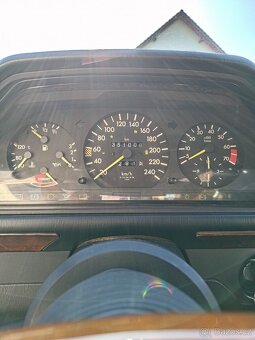 Mercedes W124 E300C - 18