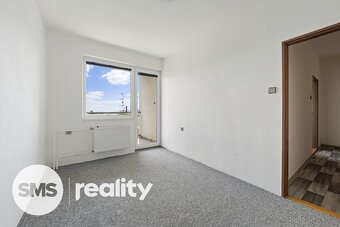 Prodej prostorného řadového domu 4+1 s garáží a zahradou – Č - 18