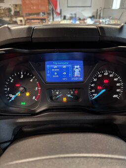 FORD Tourneo Custom 2,2 TDCi 114 kw - 18