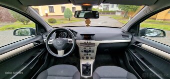 Opel Astra H 1.6 16V Kombi 2007 - 18