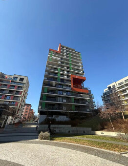 Pronájem bytu 2+kk, 57m² + terasa 22m2, ul. Nad Úžlabinou, P - 18