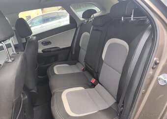 Kia Cee´d 1.6 nafta manuál 100 kw - 18