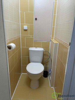 Pronájem prostorného bytu 3+1 s lodžií – 68 m², 3. NP, výtah - 18