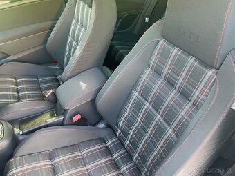 VOLKSWAGEN GOLF 2,0 TSI GTI 155 KW NAVI KAMERA TEMPOMAT - 18