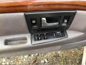 Cadillac Seville 4.6 V8 NORTHSTAR STS - 2 kusy - 18
