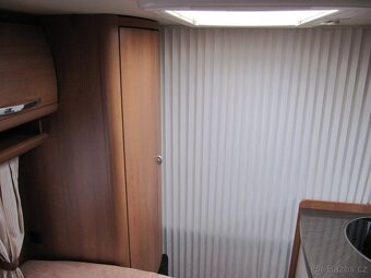 Prodám karavan Hobby 400 sf,r.v.2010 + mover + předstan. - 18