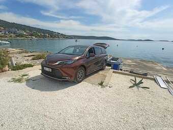 Toyota Sienna XLE 2,5hybrid AWD 2021 nový model - 18