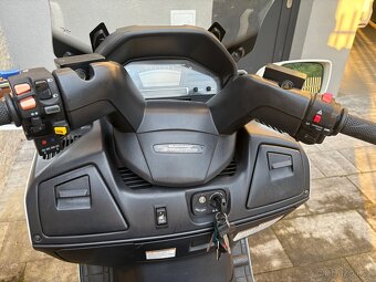Suzuki Burgman 650 executive 2010 CZ doklady - 18