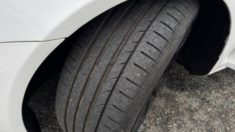 Škoda Octavia RS 2.0TDI 125kW XENON - 18