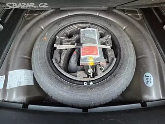 Superb 2.0 TDI 125kW Elegance DSG,tažné,xenon,navi - 18