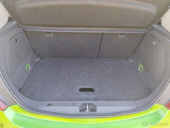 Opel Corsa 1.4,16V,64kw.R.V.12/2011.STK Nová,Km 136 900 - 18