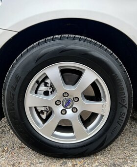 VOLVO XC60 2.4 D3 AWD SUMMUM •Ťažné •Manuál •Panorama - 18