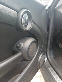 MINI Cooper 1.6i 88kW 2007 bez STK - 18