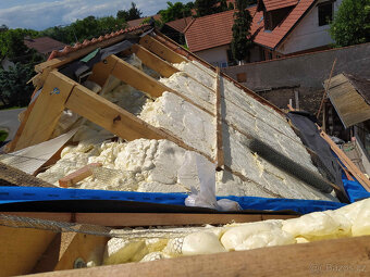 Stavební pozemek s rodinným domem k dokončení - 18
