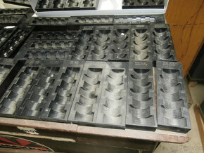 Mincovníky pokladní plastové použité za 300 kč - 18