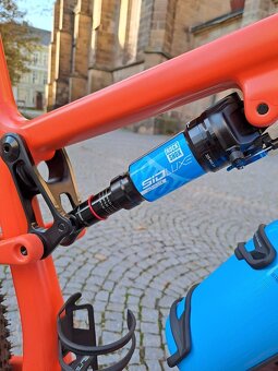 NOVÝ nejetý Santa Cruz Blur C / Rock Shox SID / Sram GX / ve - 18