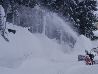 Sněhová fréza pásová MTD šířka 66 cm - 18