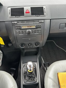Škoda Fabia 1.4 74kW Edition 100 - 18