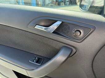 Škoda Yeti 2.0 TDi 103kW 4x4 1-Majitel BEZ KOROZE - 18