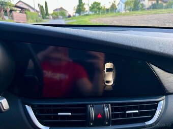 Alfa Romeo Giulia 2.2 JTDM Basis Navi Servisovane Tažné - 18