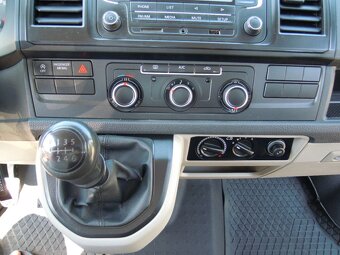 VW Transporter valník 2.0TDi 150koní 6míst r.v.4/2017 - 18