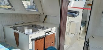 Kajautová loď Microplus 600 Galaxy ( 2x kajuta ) - 18