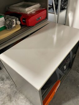 Kvalitní pevné regály skřínky Techo - 18