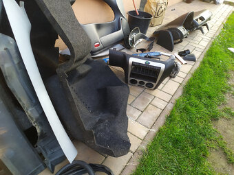 Škoda Octavia RS díly - 18