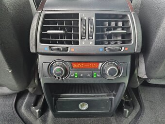 BMW X5 3.5D 210KW, 4X4, TAŽNÉ 3.5T, ŠÍBR - 18