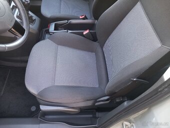 Opel Zafira 1.6i TAŽNÉ 7 MÍST 2010 BEZ KOROZE - 18
