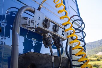 Volvo FM 44T ťahač 4x4 - 18