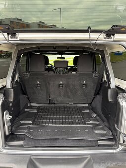 Jeep Wrangler Unlimited 2.0T 200kw—2019–automat—84.000km - 18