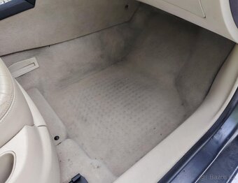 prodám béžový interiér do Škody Octavie 2 kombi - 18