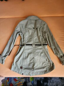 KHUJO jarní/podzimní kabátek trenčkot s páskem s logy - 18