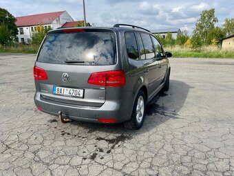 Volkswagen Touran 1.4 TSI, r. 2011, 103 kW – výborný stav - 18