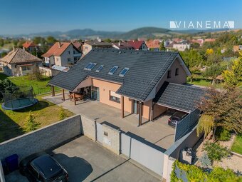 POUZE U NÁS Na prodej 5i velkorysý dům, Zamarovce, okres TN - 18