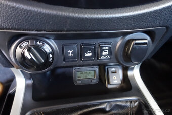 Nissan Navara DC dCi 190k Tekna, M6, 4d. - TOP STAV - 18