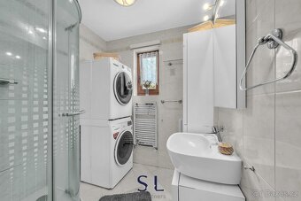 Rodinný dům s apartmánem, bazénem a naprostým soukromím – Ja - 18