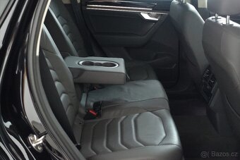 Volkswagen VW Touareg 3.0TDI 210 kW, Vzduch, Tažné, Webasto - 18