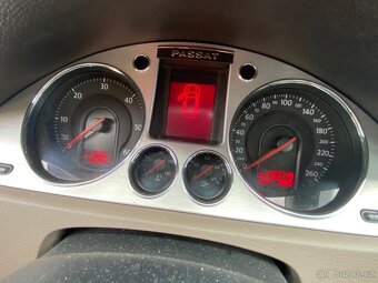 VW B6 combi variant 2.0 TDI - 18