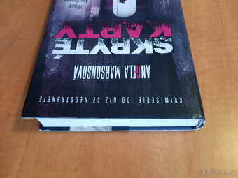 Ďábelské hry, Pohřbená pravda, Skryté karty - 18