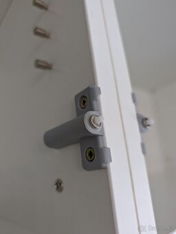 Luxusní moderní kuchyně s ostrůvkem včetně spotřebičů - 18