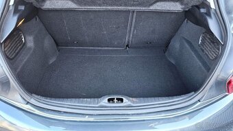 PEUGEOT 208 1,6 HDI STYLE - 18