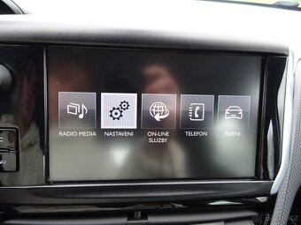 PEUGEOT 208 1,2 PURETECH,GARANCE KM - 18