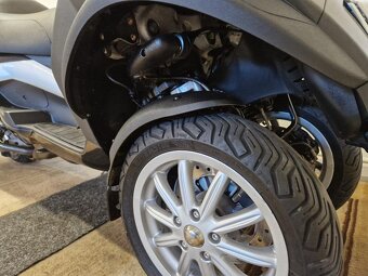 Piaggio MP3 500 LT 12/2011 - 18