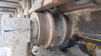 BULDOZER NEW HOLLAND D 180, ROK 06-5900 MTH - 18